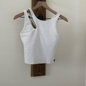 Becco cutout  White Tank Top size small